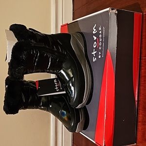 Cougar Size 6 Black Winter Boots